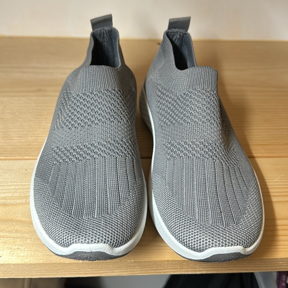 Tommy Bahama Flint Knit Joggers Memory Foam slip on sneakers charcoal gray - Picture 7 of 9